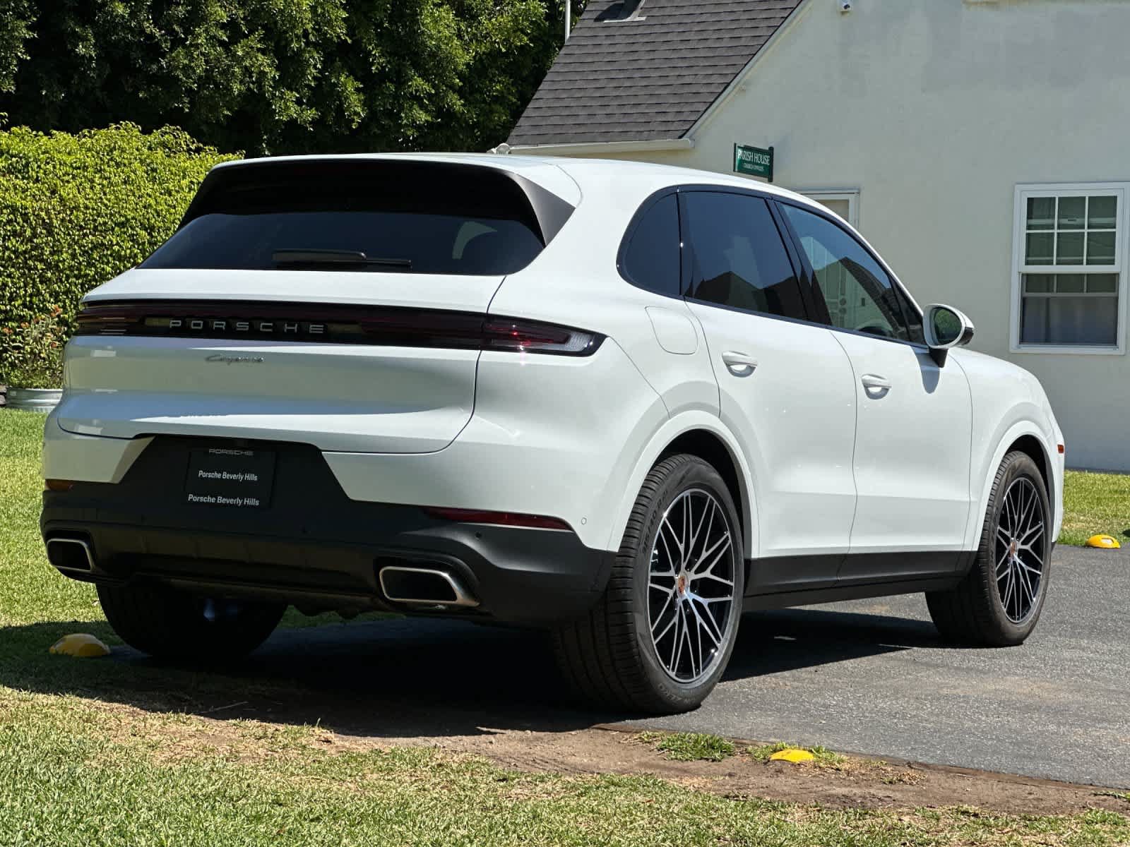New 2026 Porsche Cayenne AWD/4WD image 8