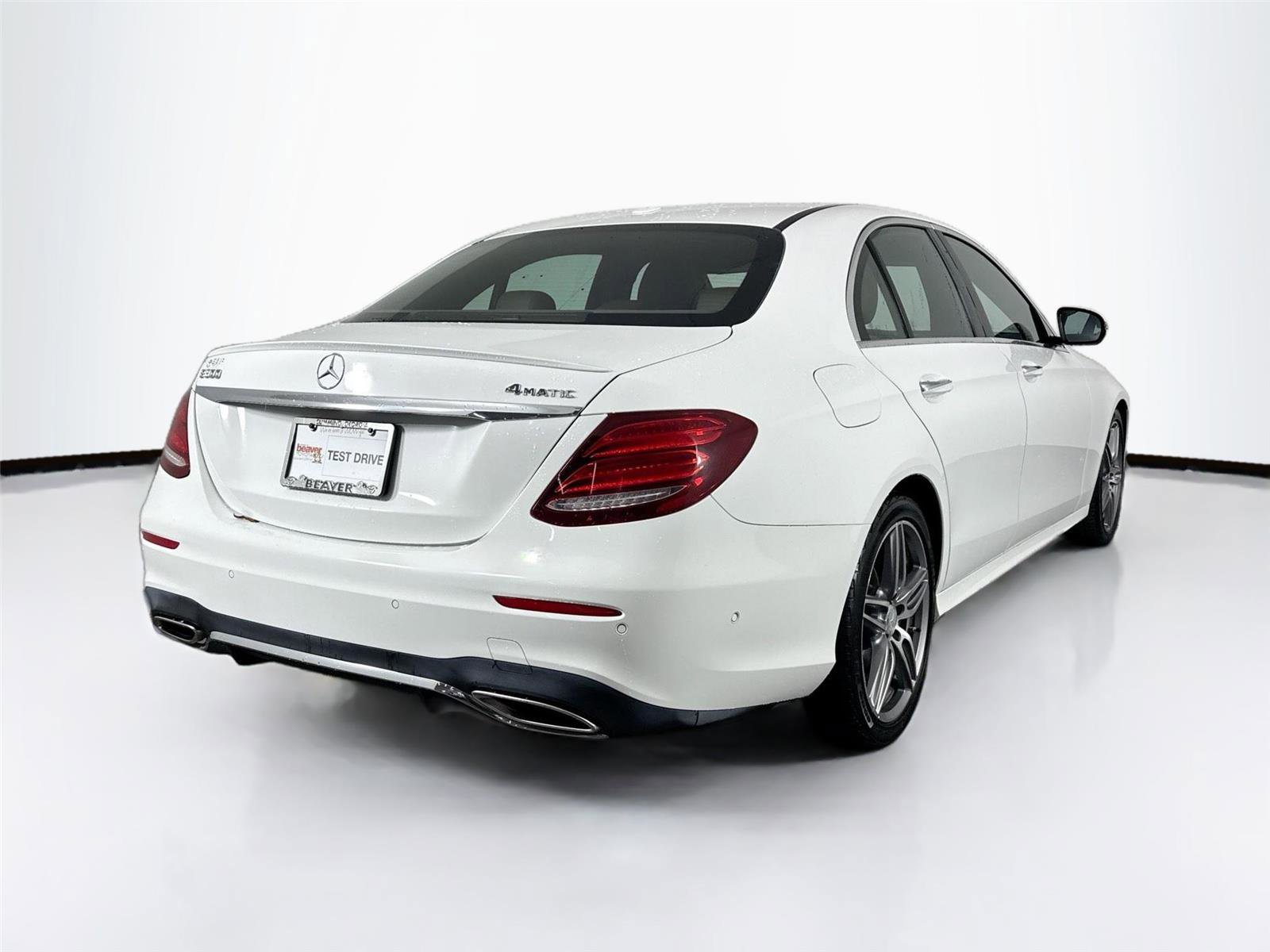 Used 2017 Mercedes-Benz E 300 4MATIC image 6
