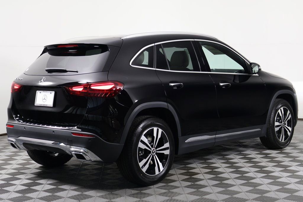 New 2026 Mercedes-Benz GLA 250 image 2