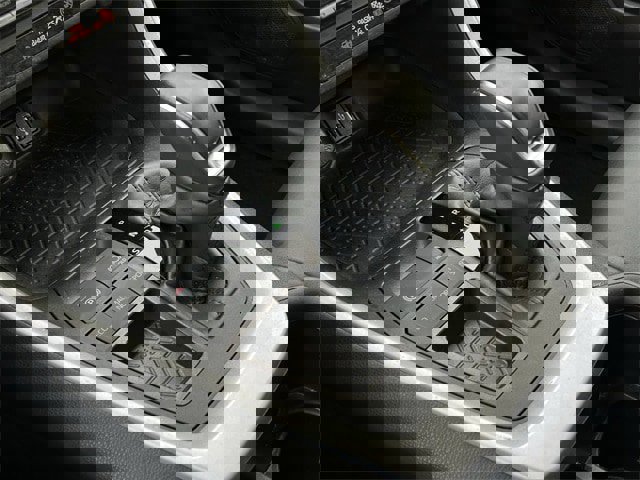 Used 2023 Toyota RAV4 XLE Premium image 22