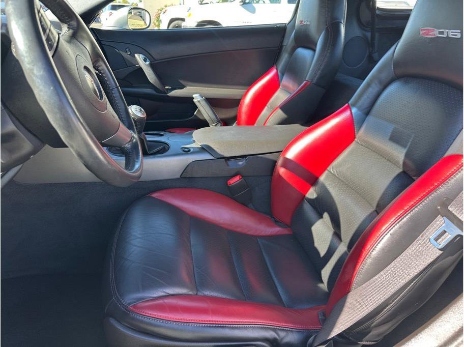 Used 2007 Chevrolet Corvette Z06 w/ Preferred Equipment Group RWD image 20