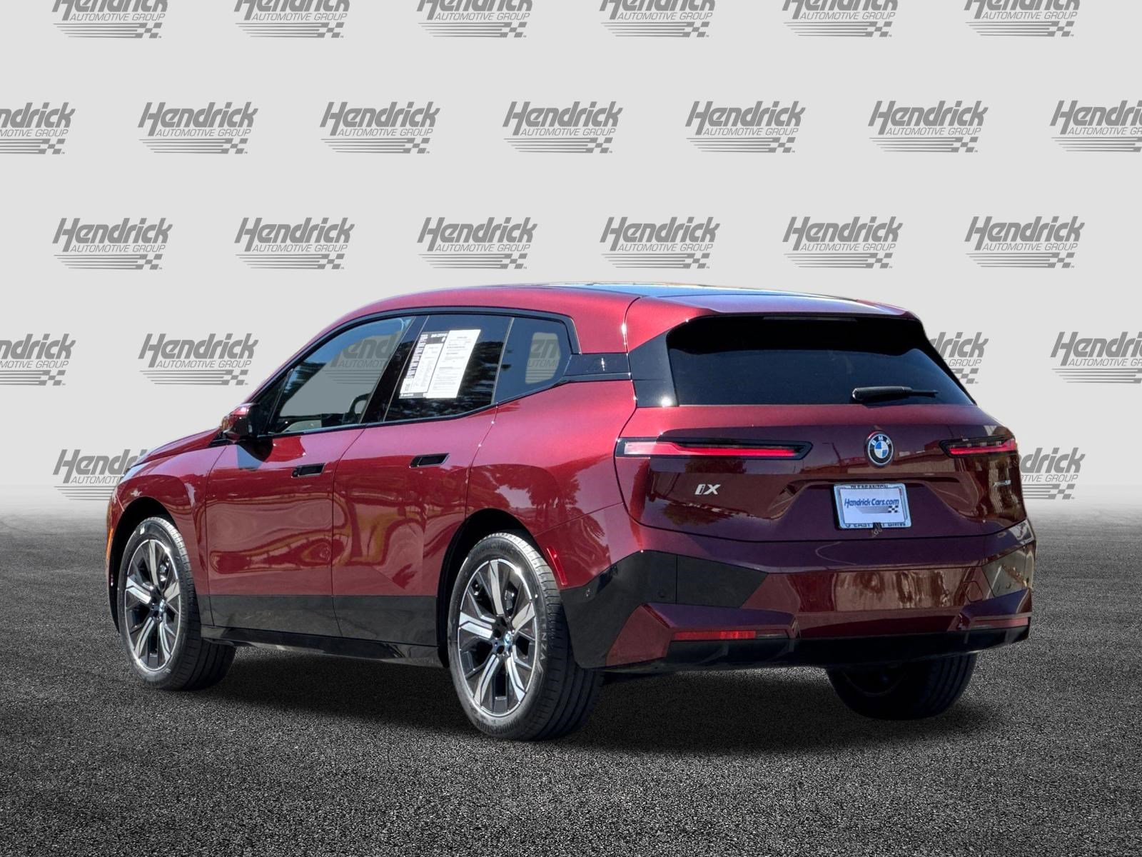Certified 2025 BMW iX xDrive50 AWD/4WD image 7