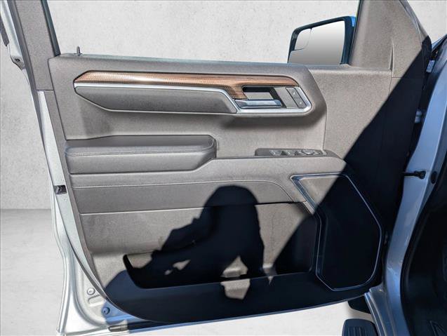 Used 2022 Chevrolet Silverado 1500 LT AWD/4WD image 19