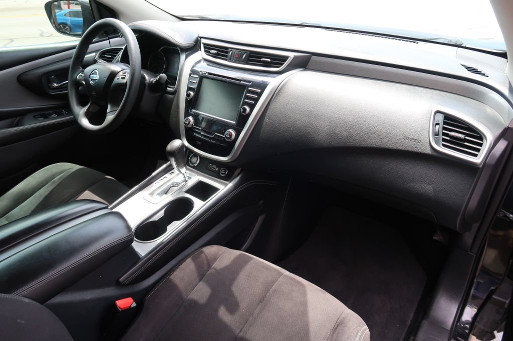 Used 2019 Nissan Murano S FWD image 10