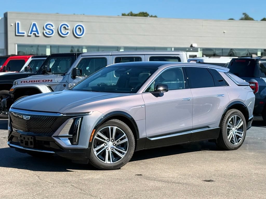 Used 2024 Cadillac Lyriq Luxury w/ LPO, Floor Liner Package