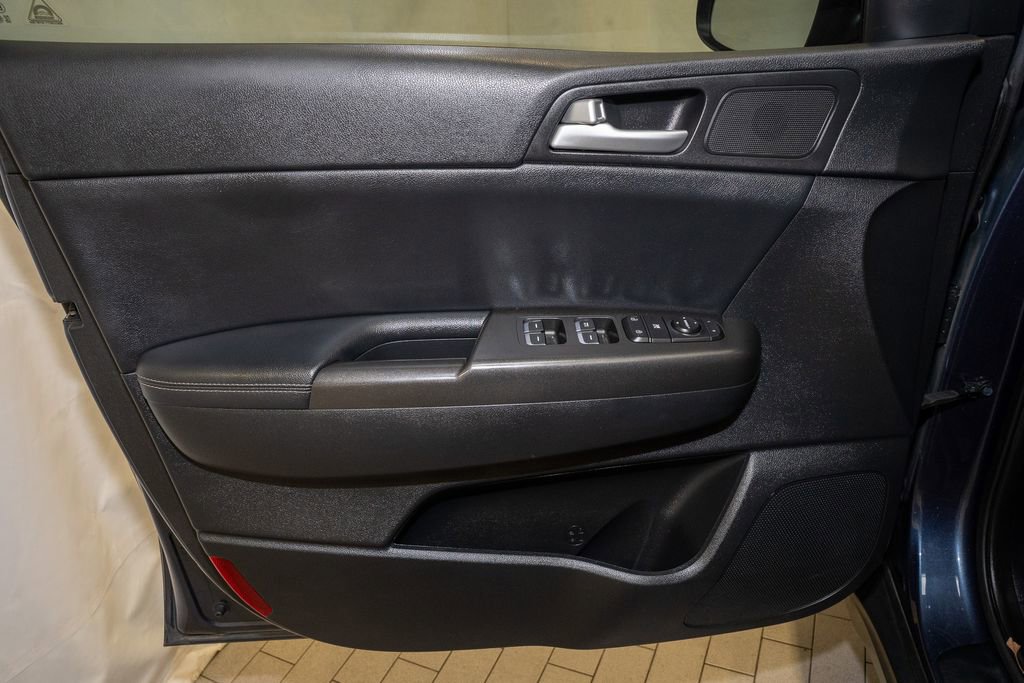 Used 2017 Kia Sportage EX image 11