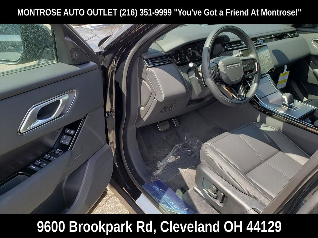 New 2026 Land Rover Range Rover Velar Dynamic SE image 4