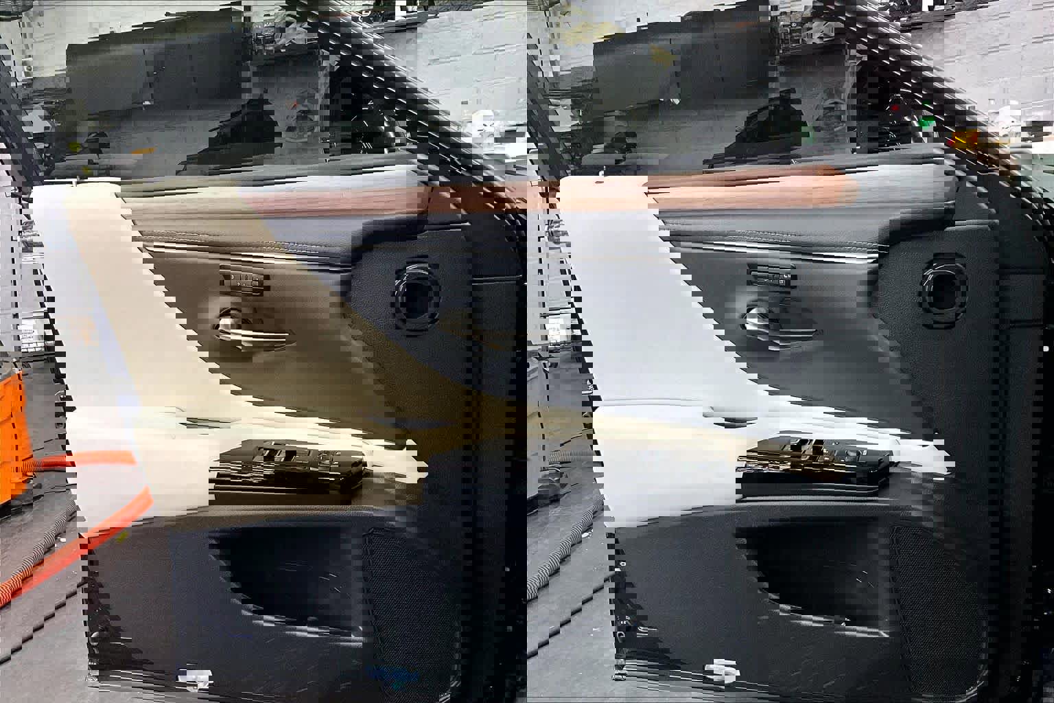 Used 2024 Lexus ES 350 w/ Premium Package image 22