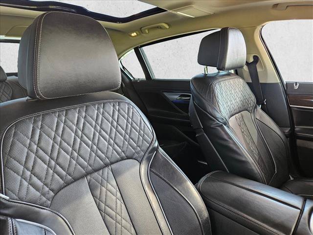 Used 2020 BMW 740i RWD image 18