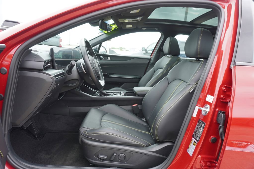 Used 2025 Kia K5 GT w/ GT1 Package FWD image 7