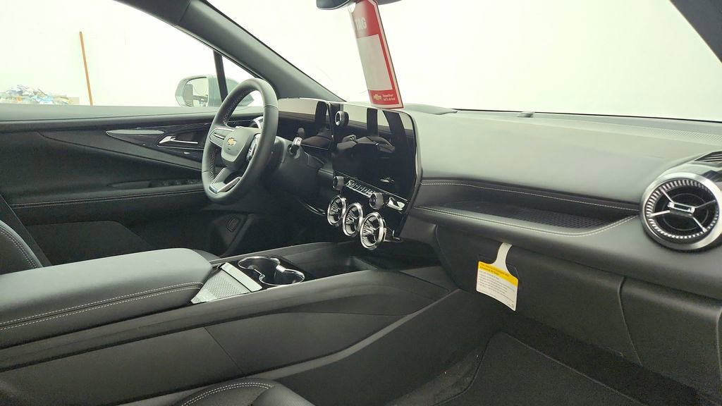 New 2025 Chevrolet Blazer EV LT image 30