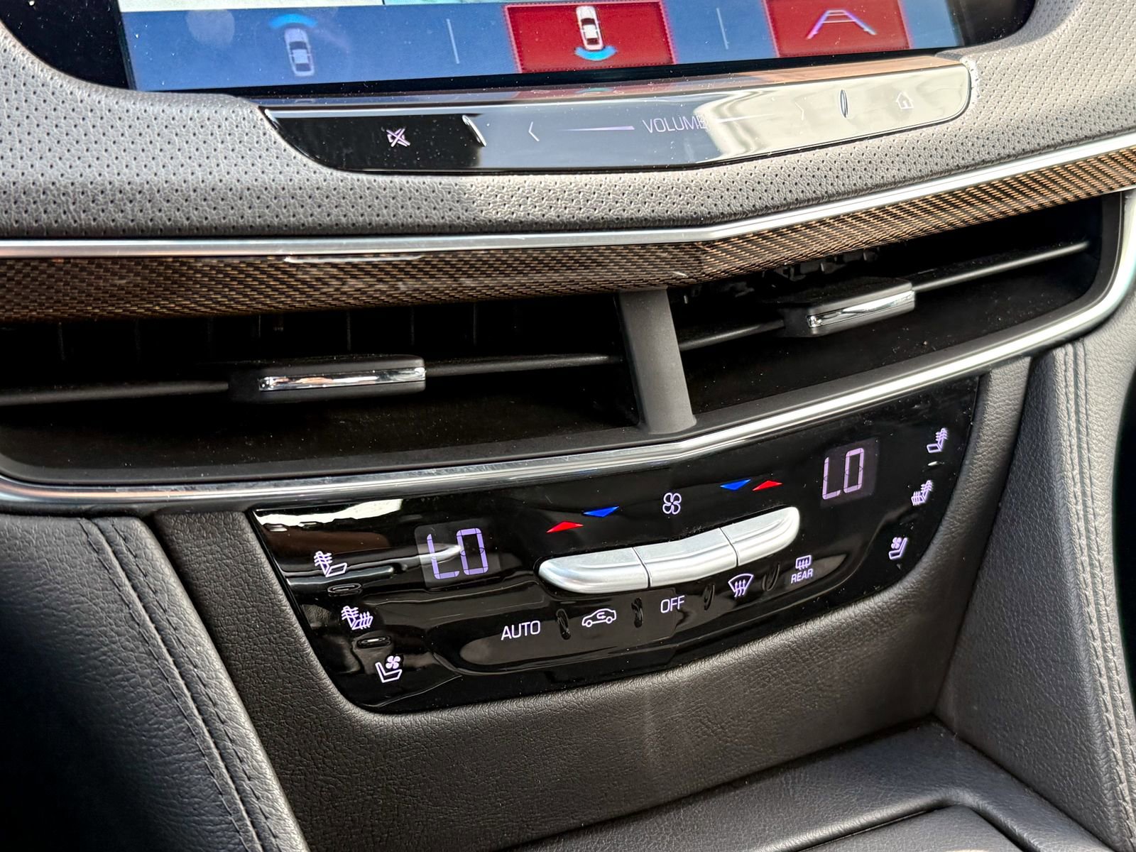 Used 2018 Cadillac CT6 Luxury image 21