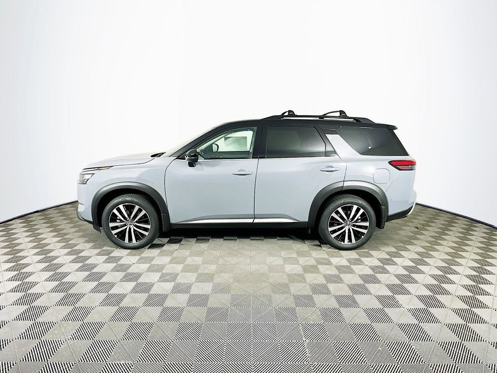 New 2025 Nissan Pathfinder Platinum image 6
