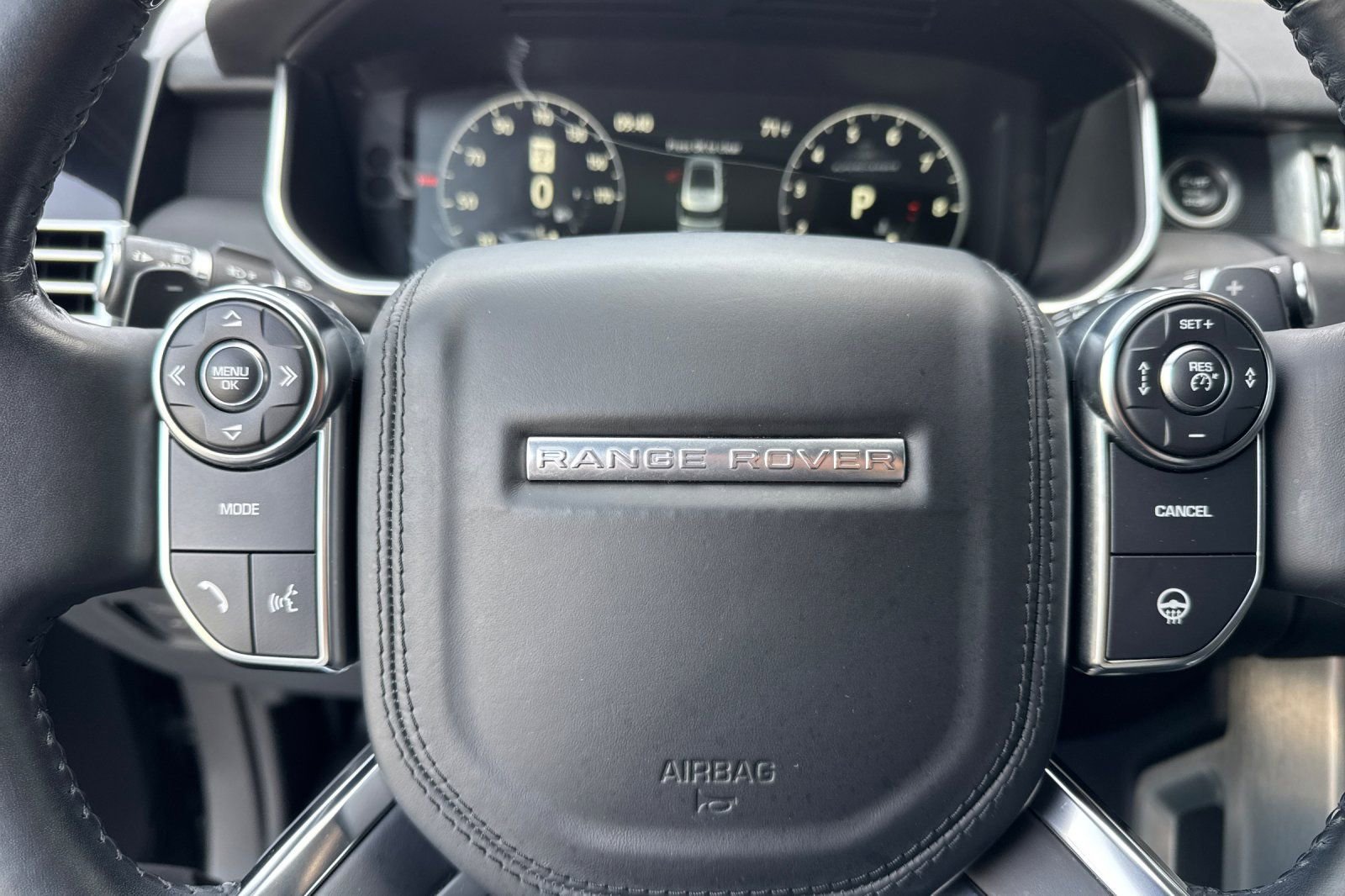 Used 2017 Land Rover Range Rover Supercharged AWD/4WD image 27