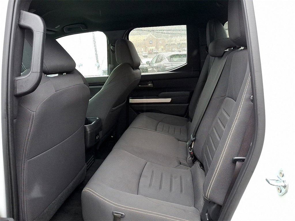 Used 2024 Toyota Tacoma TRD Off-Road image 11