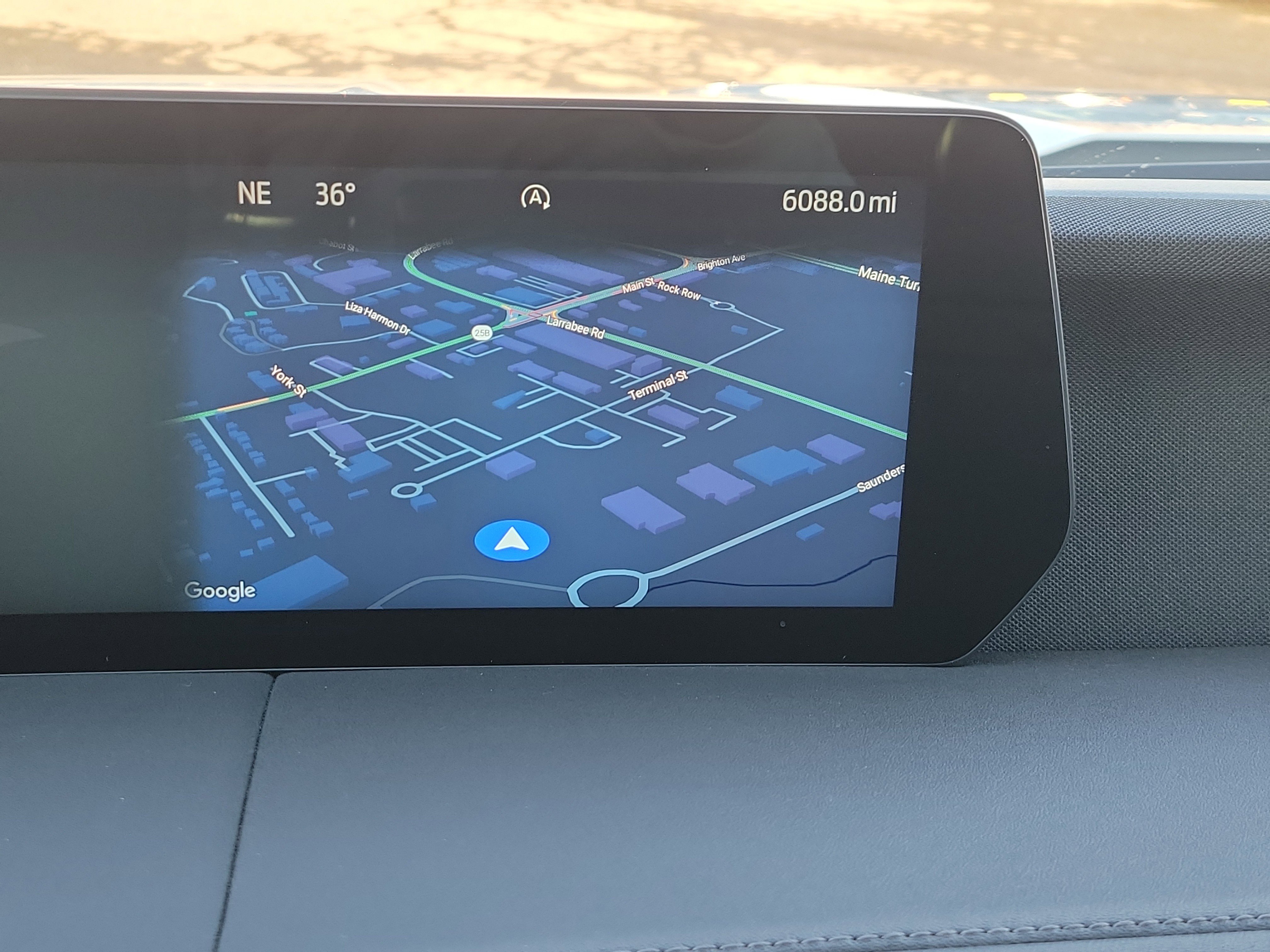 Used 2025 Ford Expedition Platinum w/ Driver's Package image 24