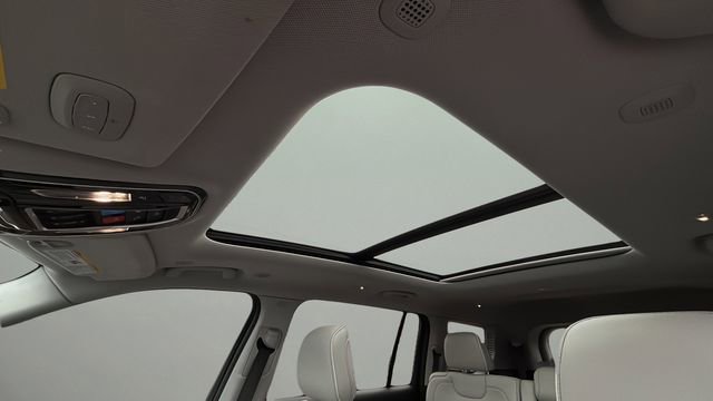 Used 2022 Jeep Grand Cherokee L Overland image 19