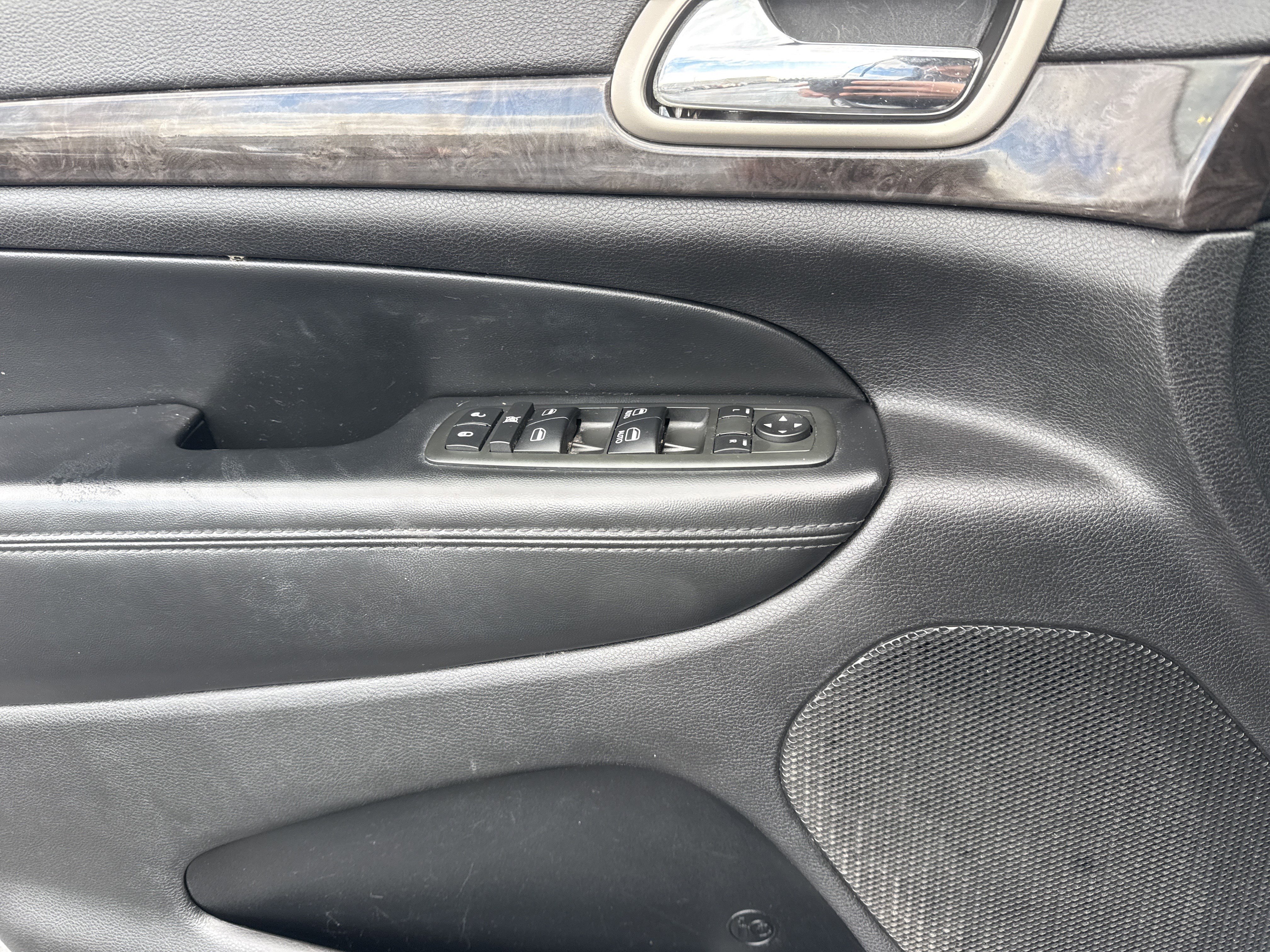 Used 2012 Jeep Grand Cherokee Laredo image 15