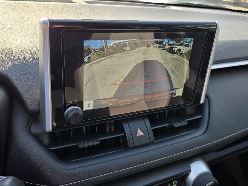 Used 2025 Toyota RAV4 XLE w/ Convenience Package FWD image 20