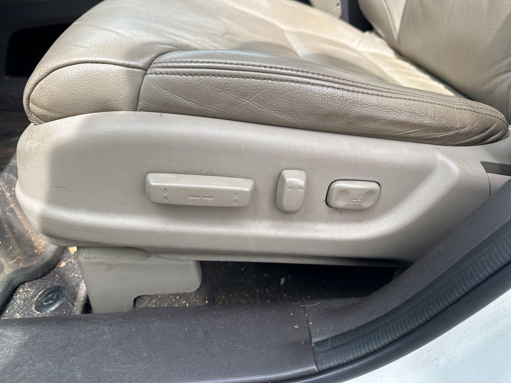 Used 2013 Honda CR-V EX-L image 18