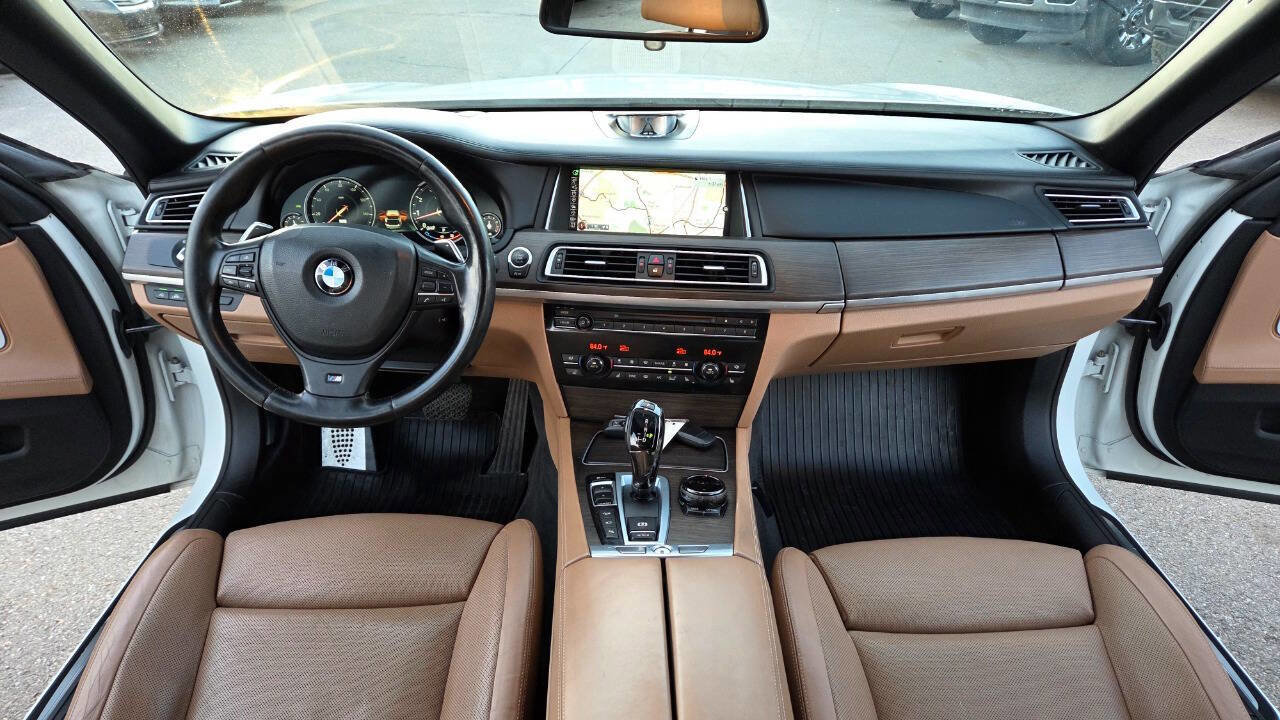 Used 2015 BMW 750i xDrive AWD/4WD image 35