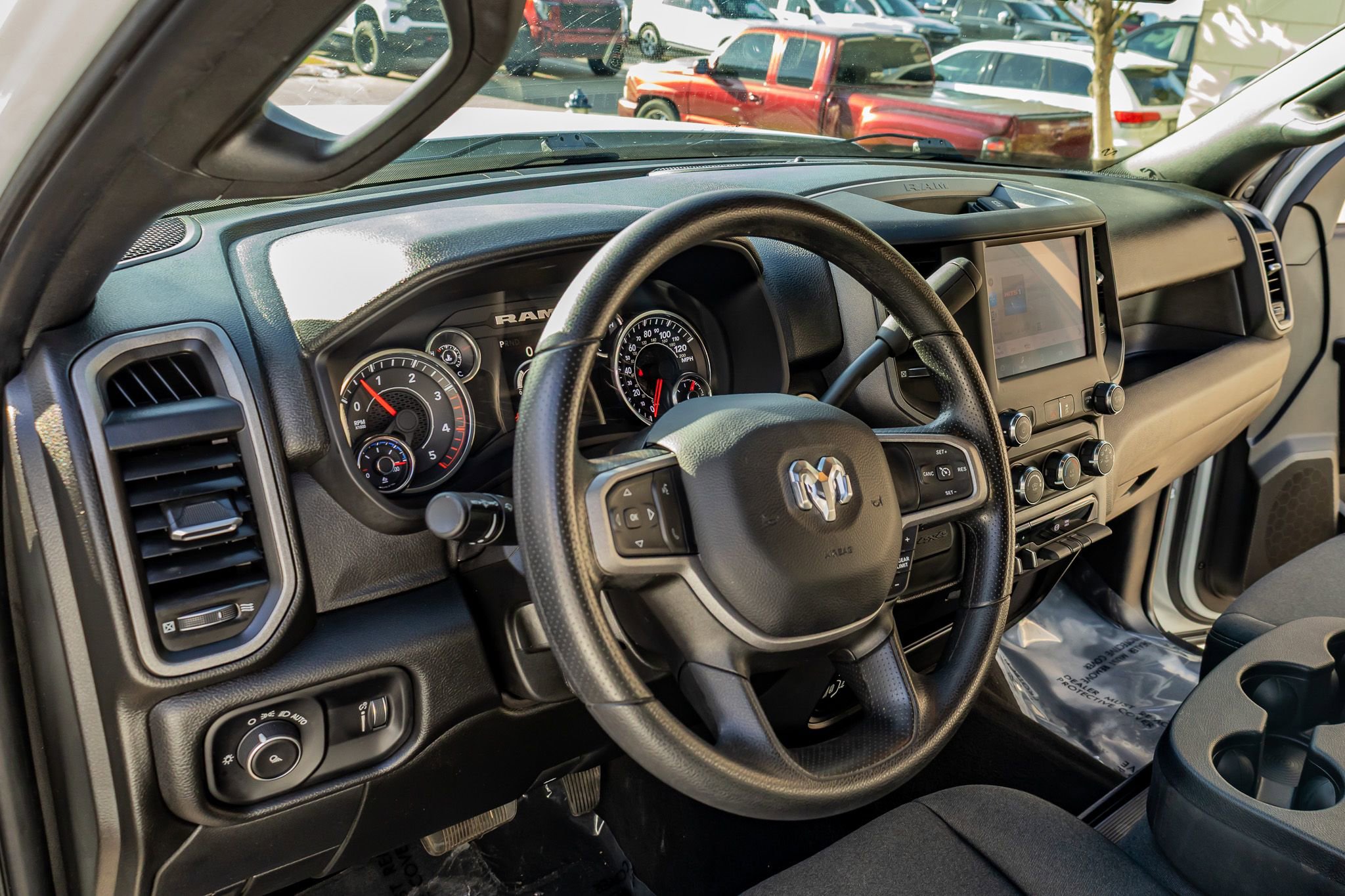 Used 2024 RAM 3500 Tradesman w/ Chrome Appearance Group image 16