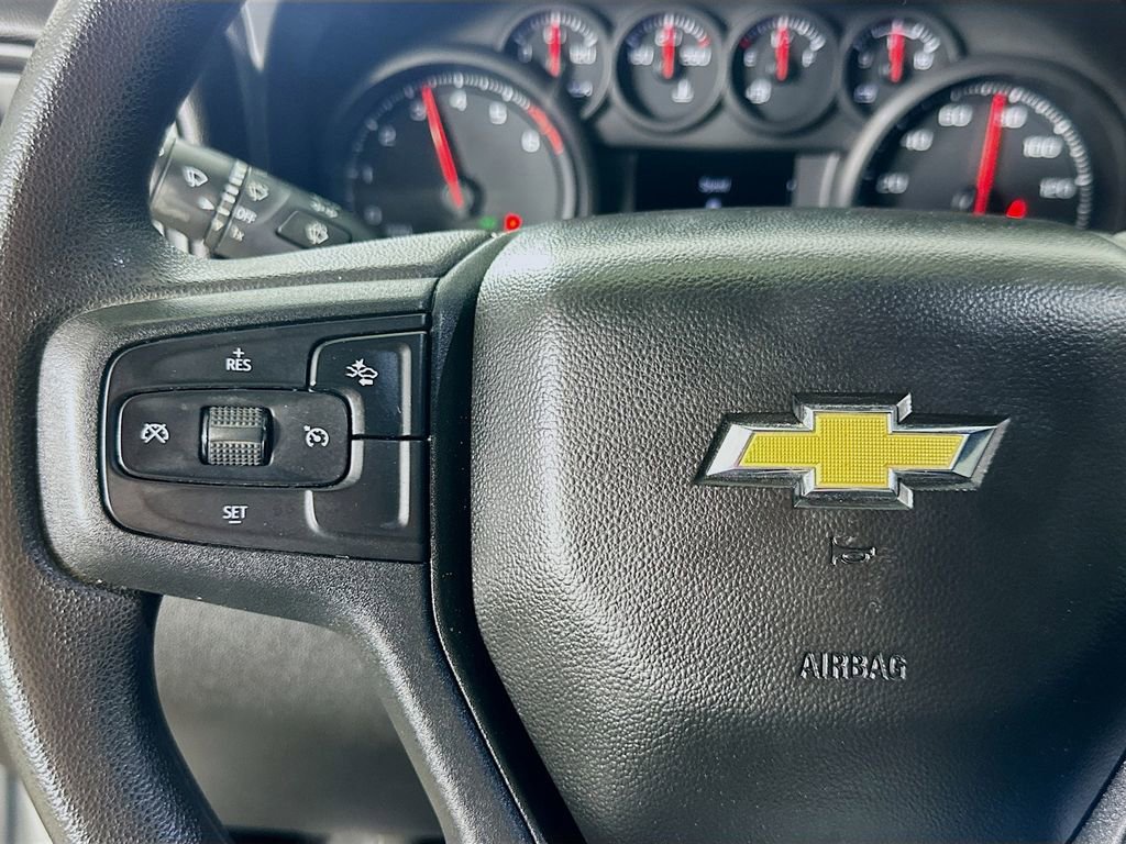 Used 2025 Chevrolet Silverado 2500 Custom w/ Custom Value Package image 22
