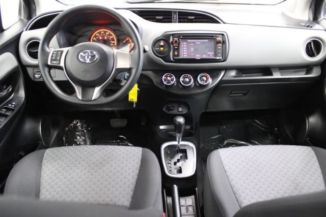 Used 2015 Toyota Yaris LE FWD image 2