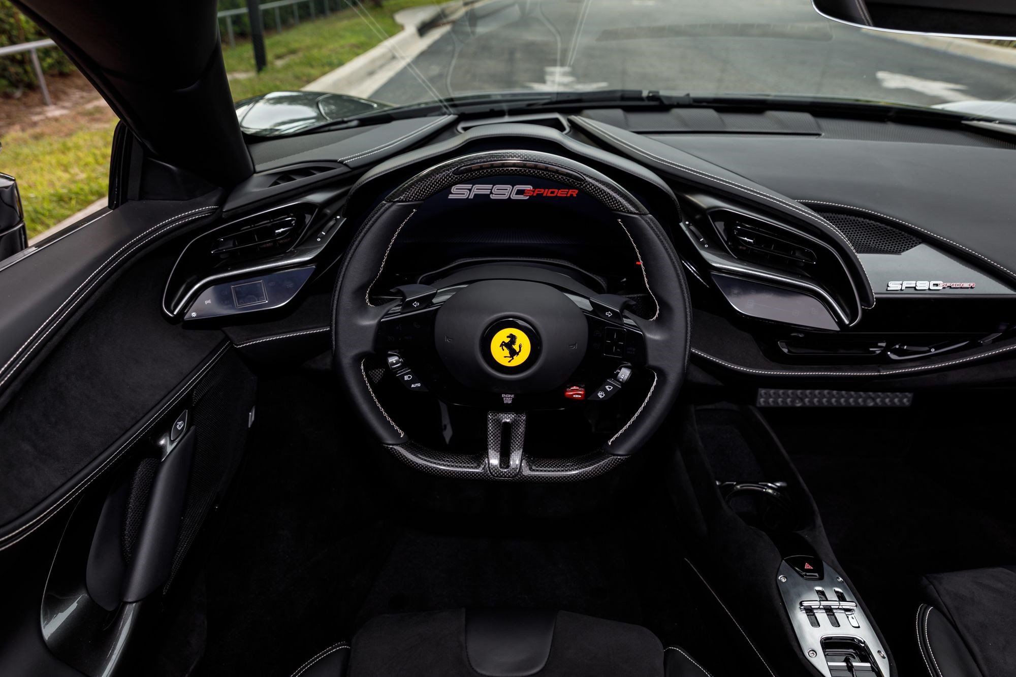 Used 2024 Ferrari SF90 Spider AWD/4WD image 9