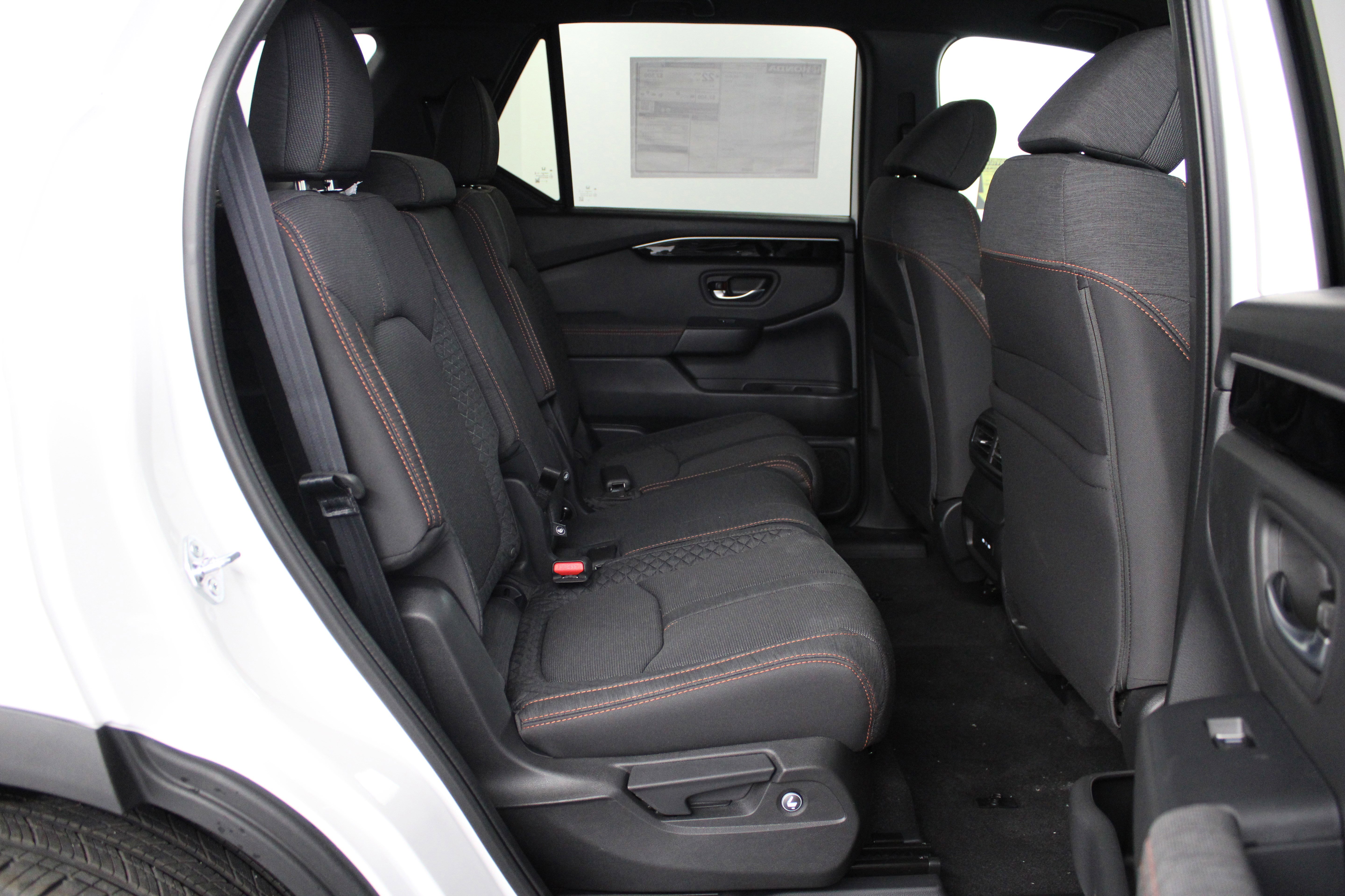 New 2025 Honda Pilot Sport image 26