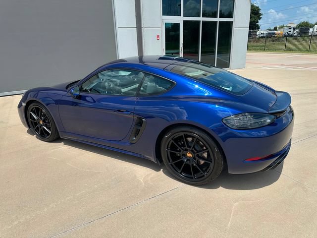 Used 2023 Porsche 718 Cayman GTS RWD image 2