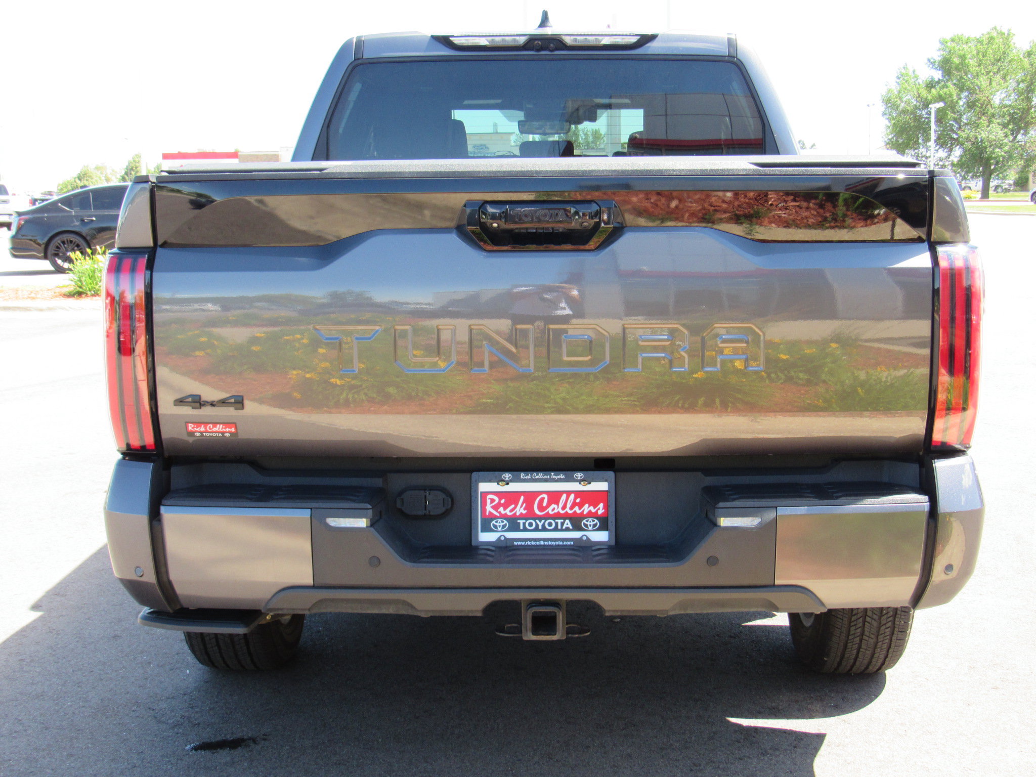 Used 2023 Toyota Tundra Platinum AWD/4WD image 7