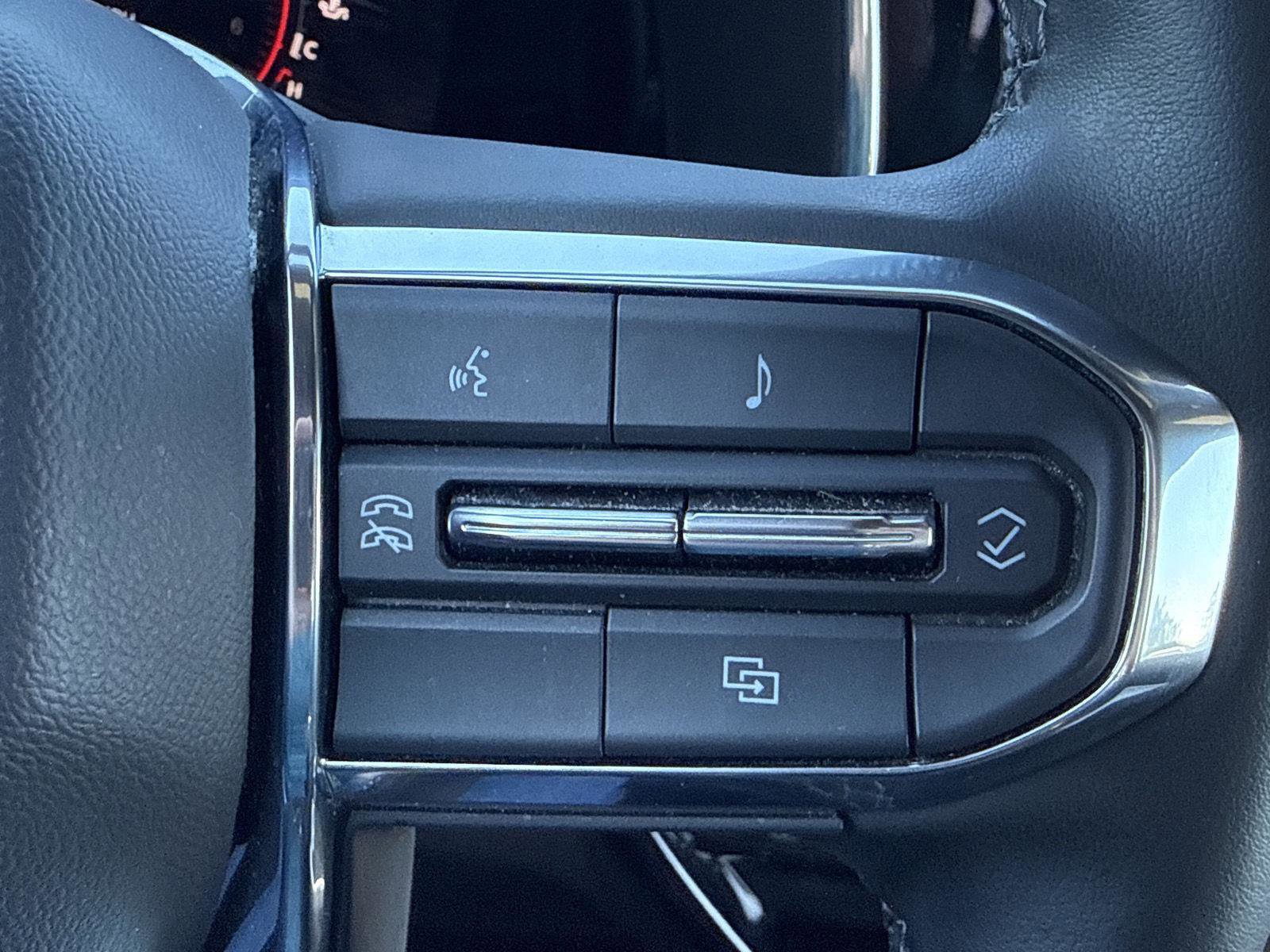 Used 2023 GMC Canyon Elevation w/ Elevation Premium Package image 19