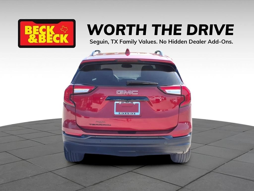Used 2024 GMC Terrain SLT w/ Elevation Edition FWD image 6