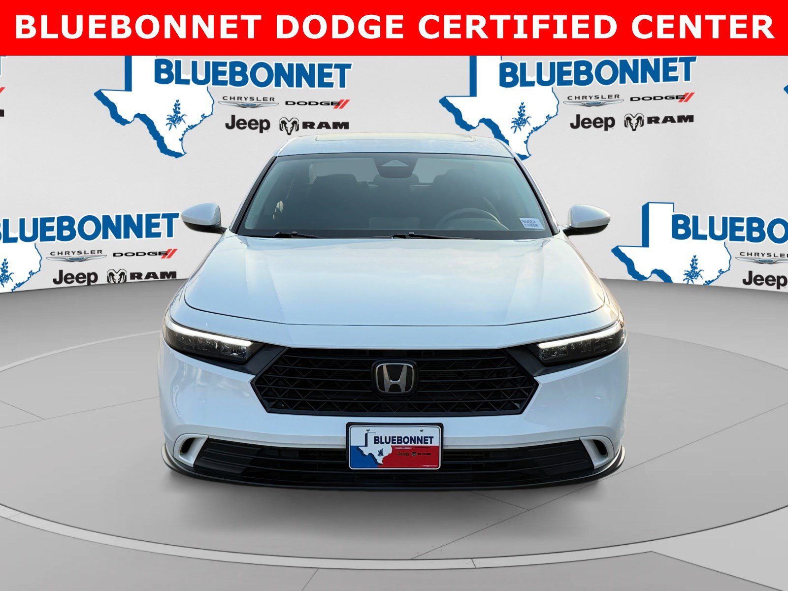 Used 2023 Honda Accord EX image 2