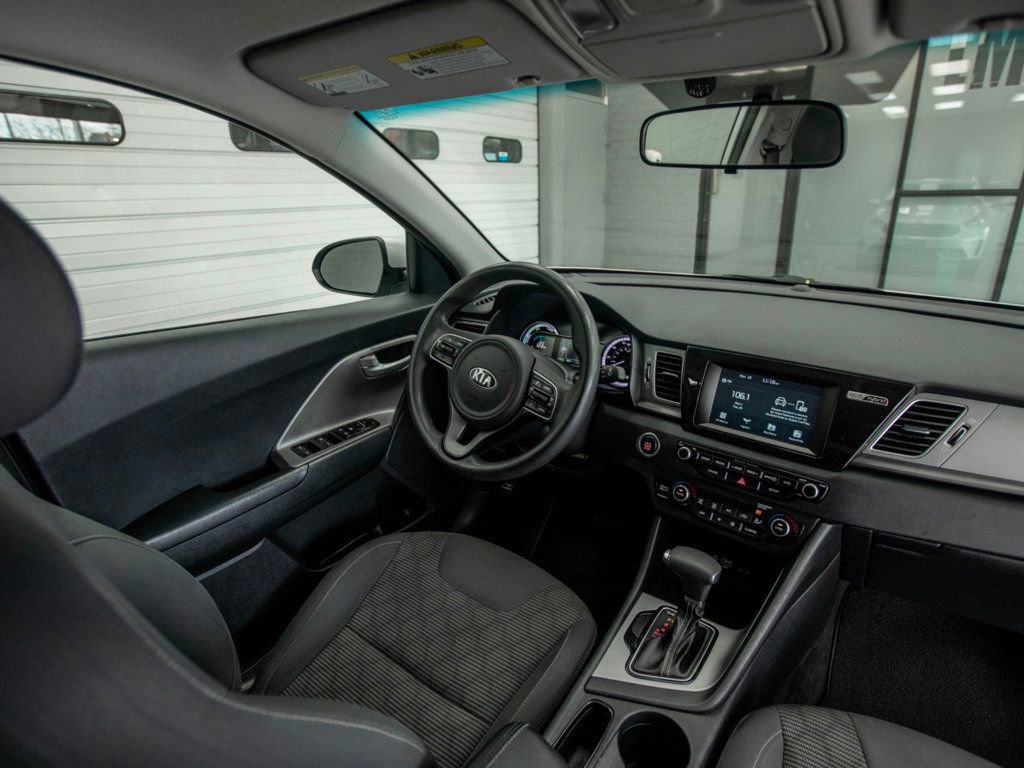 Used 2019 Kia Niro LX FWD image 15