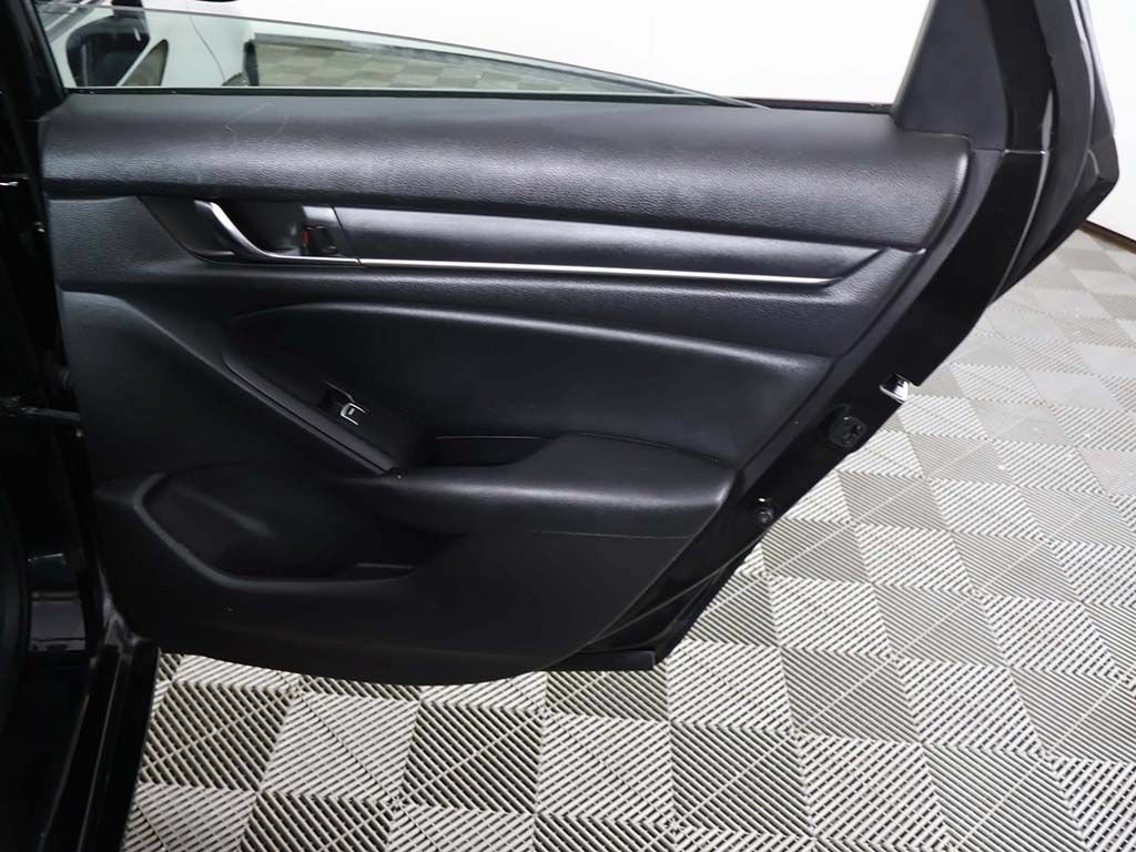 Used 2022 Honda Accord Sport image 22