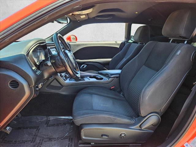Used 2016 Dodge Challenger SXT RWD image 20