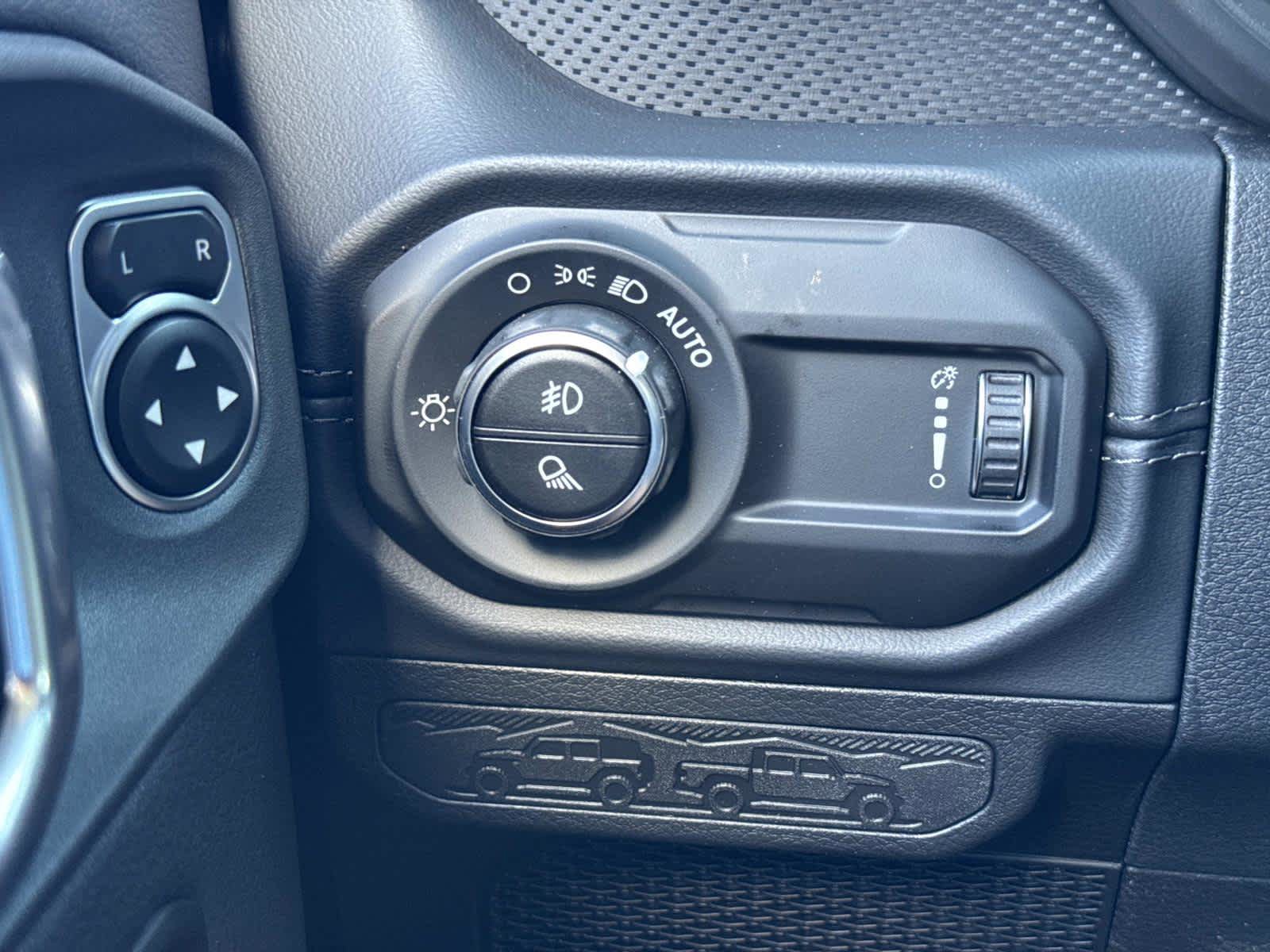 New 2026 Jeep Gladiator Rubicon AWD/4WD image 13