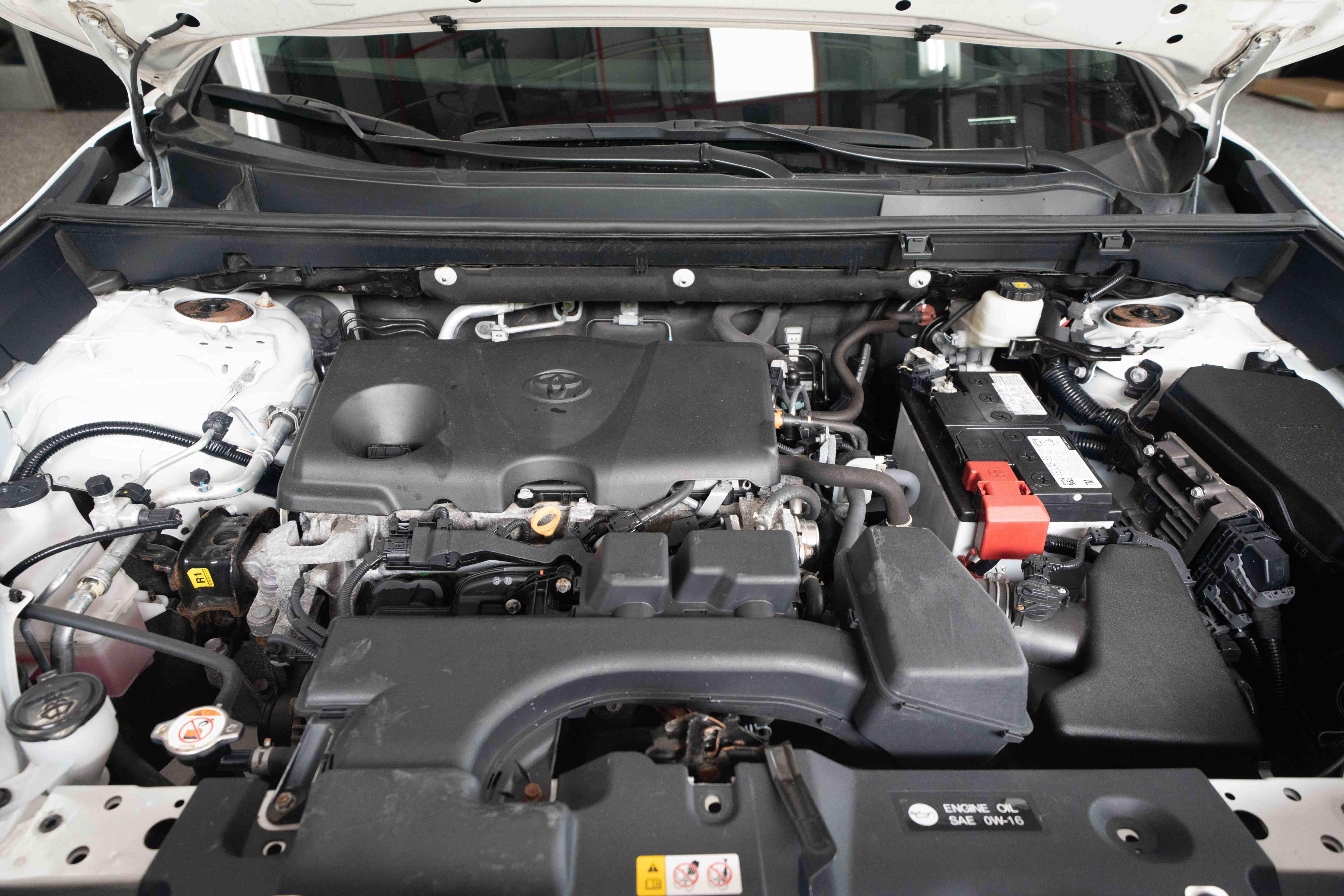 Used 2023 Toyota RAV4 XLE AWD/4WD image 31