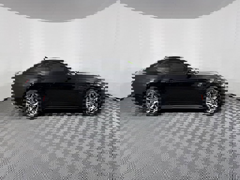Used 2024 Ford Mustang GT Premium image 15