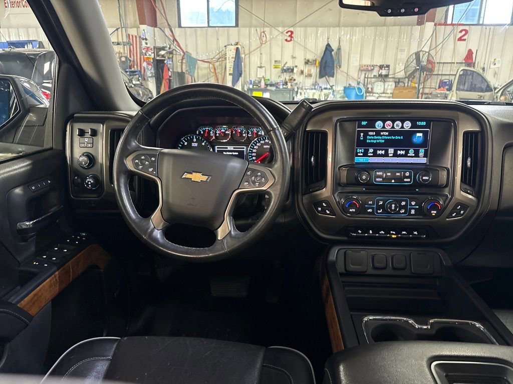 Used 2017 Chevrolet Silverado 1500 High Country AWD/4WD image 17