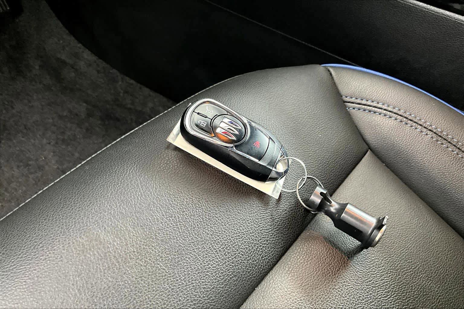 Used 2024 Buick Envista Sport Touring w/ Convenience II Package FWD image 14