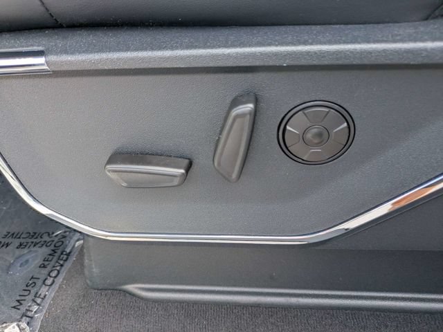 Used 2025 Ford F350 Platinum AWD/4WD image 22