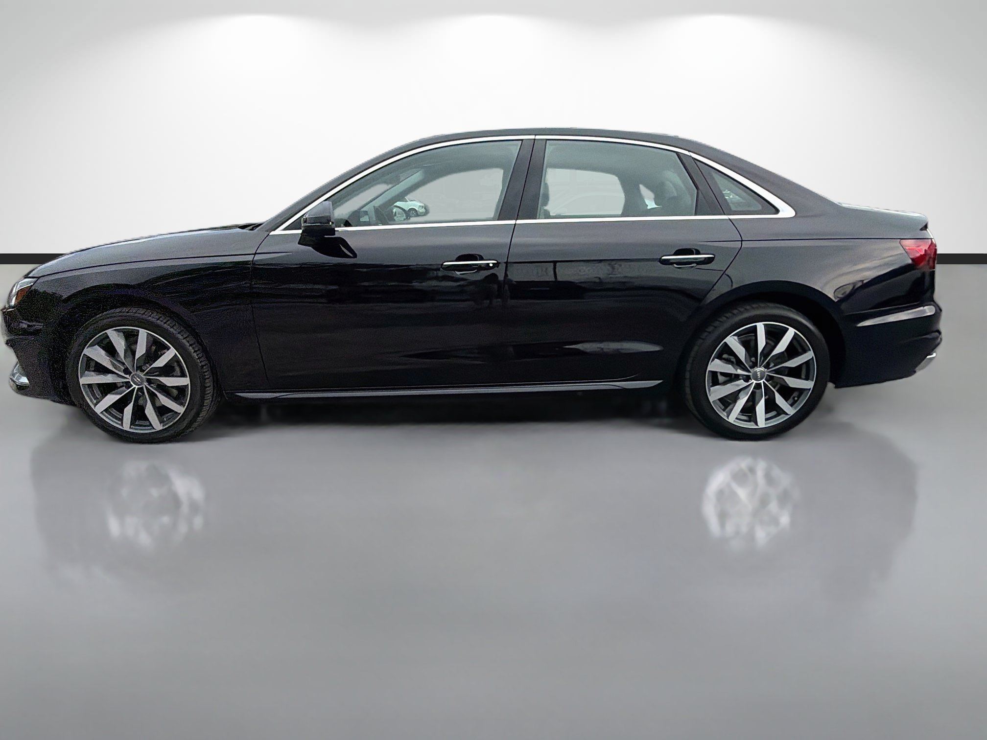 Used 2020 Audi A4 2.0T Premium w/ Convenience Package FWD image 6