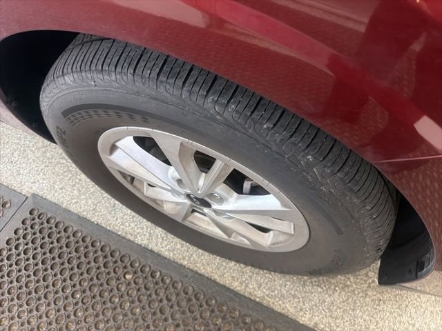 Certified 2024 Kia Carnival LX image 12