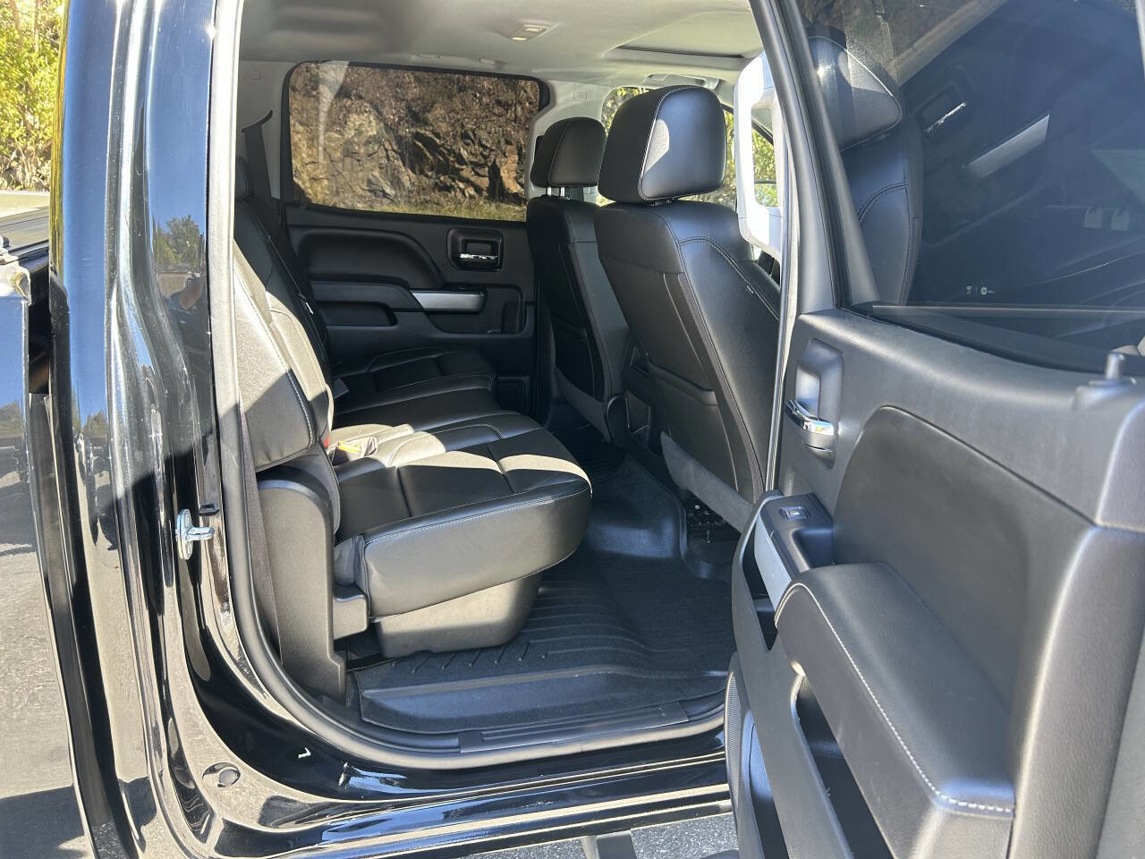 Used 2017 Chevrolet Silverado 1500 LTZ Z71 w/ LTZ Plus Package image 27