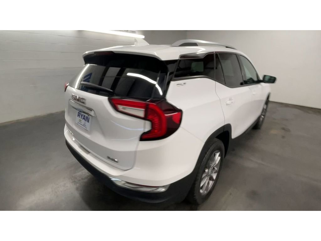 Used 2022 GMC Terrain SLT image 8