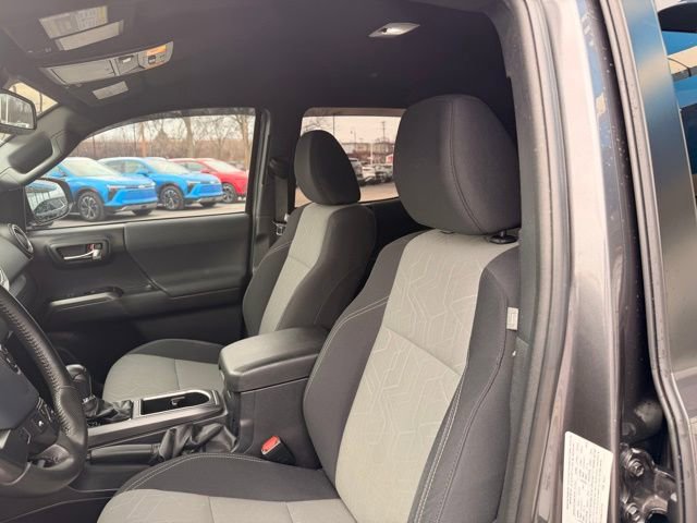 Used 2020 Toyota Tacoma TRD Sport image 15