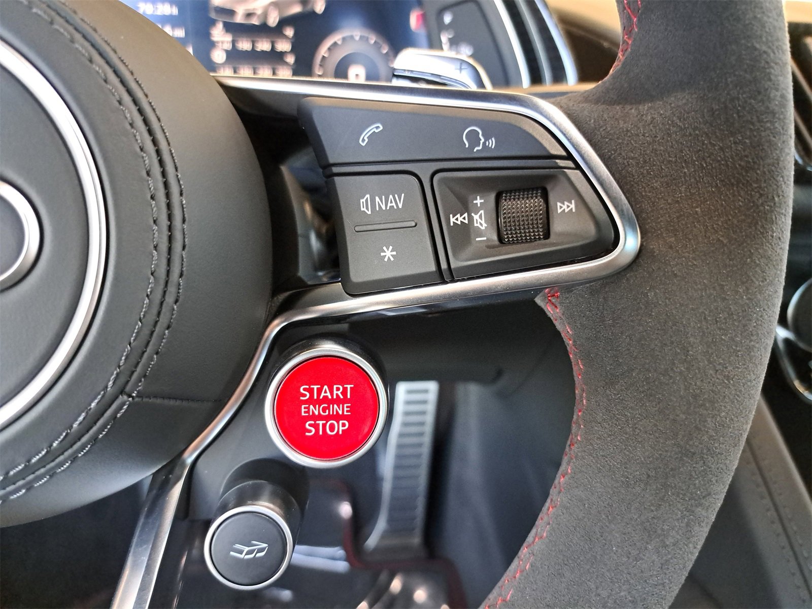 Used 2023 Audi R8 V10 GT image 17